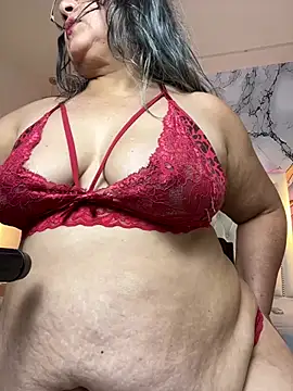 Show Webcam de Lucy_Milf_474