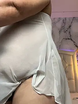 Lucy_Milf_474 Шоу с уебкамера