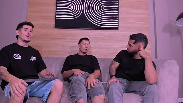 mike_friends' Webcam Show