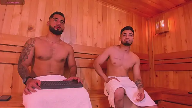 mike_friends' Webcam Show
