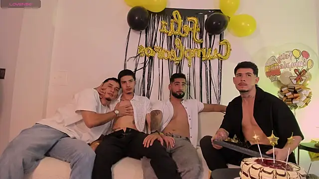 mike_friends' Webcam Show