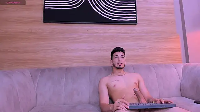 mike_friends' Webcam Show