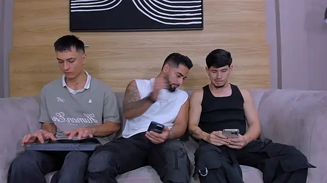 mike_friends Pertunjukan Webcam