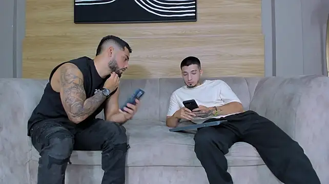 عرض كام mike_friends