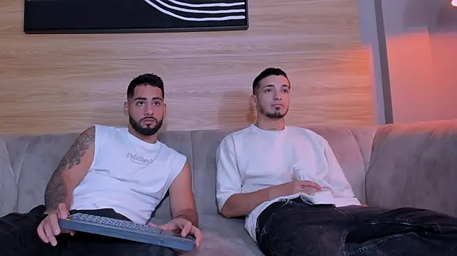 mike_friendsn Webbikameraesitys