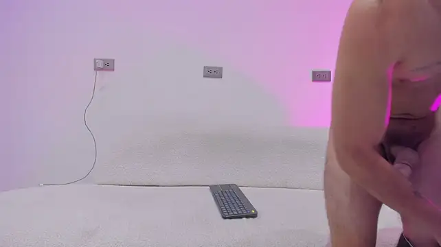 Вебкам-шоу mike_friends