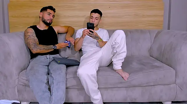 عرض كام mike_friends