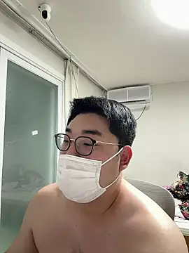 gayfucuxuc 网络视讯表演