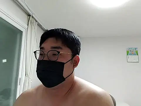 gayfucuxuc 在線直播表演