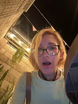 Chat +18 de SweetBunnyGF ao vivo