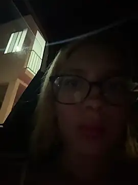 SweetBunnyGF's Webcam Show