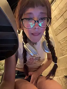 SweetBunnyGF's Webcam Show