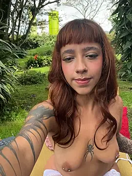 AliceMrtnz Pertunjukan Webcam