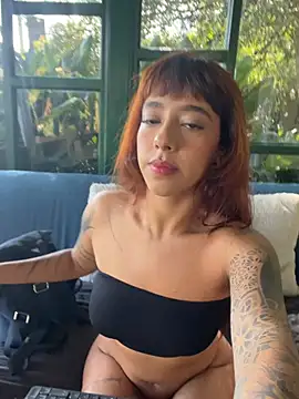 AliceMrtnz Chat XXX live