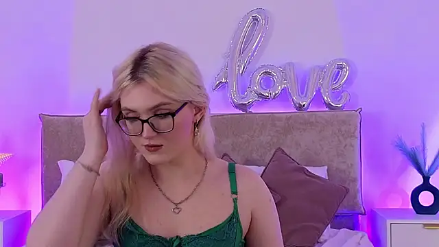 Jules_night's Webcam Show