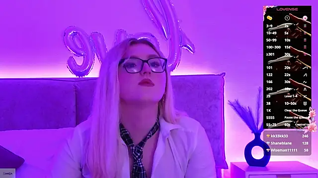 Show modela Jules_night na web-kameri