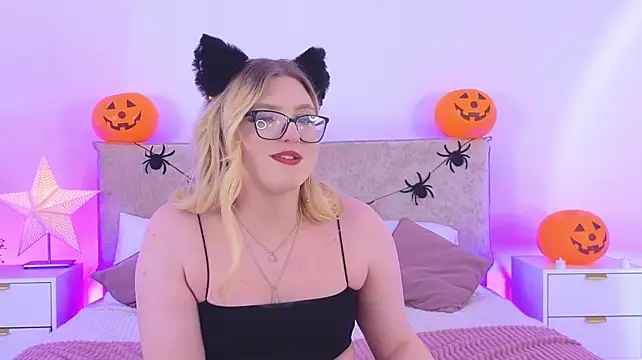 Jules_night Show in webcam