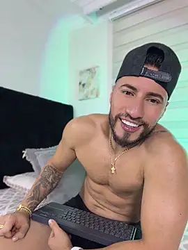Show de Thiago_Hill na webcam