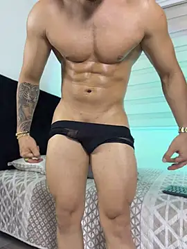 Thiago_Hillのウェブカメラショー