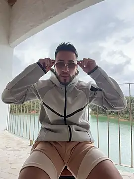 عرض كام Thiago_Hill