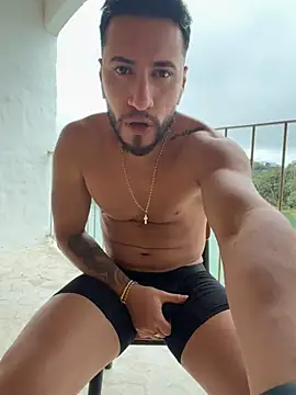 Thiago_Hill – Kamerová šou