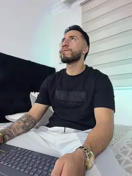 عرض كام Thiago_Hill