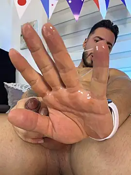 Thiago_Hillのウェブカメラショー