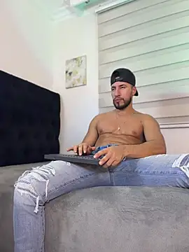 Thiago_Hill webcam show