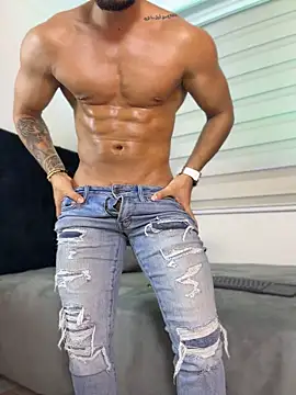 Thiago_Hill webkamerás műsora