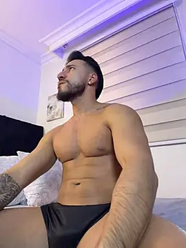 Thiago_Hill webcam show