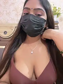 Show modela Cute-Ananyaa na web-kameri