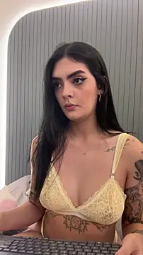 AliceRitter Chat XXX in diretta
