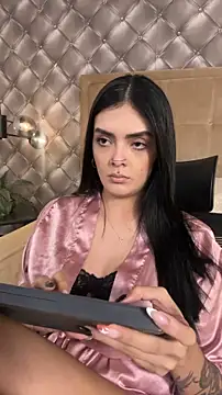 AliceRitter Adlı Modelin Canlı XXX Sohbeti