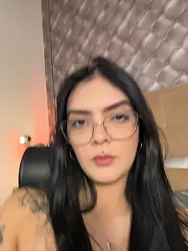 Chat +18 de AliceRitter ao vivo