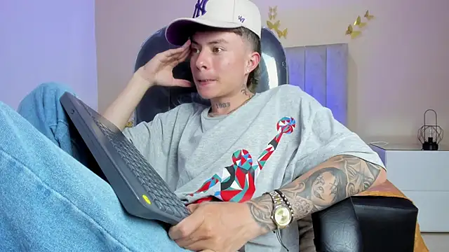 Chat +18 de Nascary_Fox ao vivo