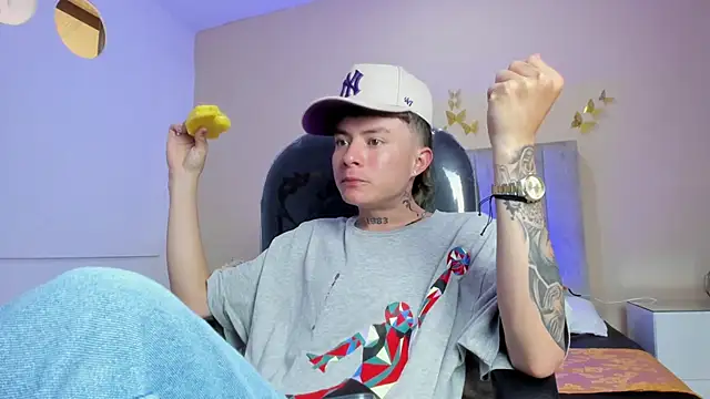 Nascary_Fox's Live XXX Chat