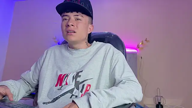 Nascary_Fox Show Webcam