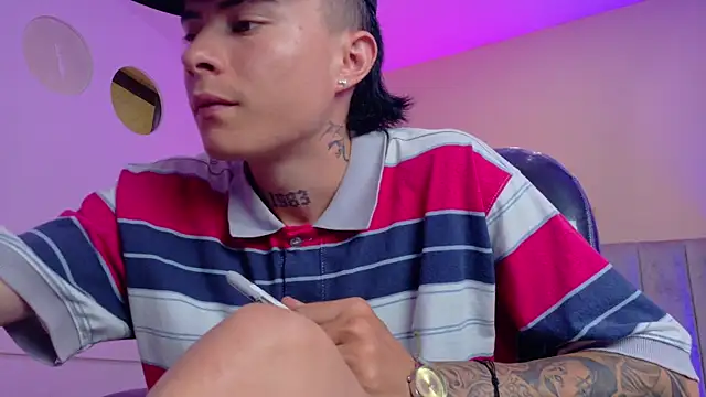 Chat +18 de Nascary_Fox ao vivo
