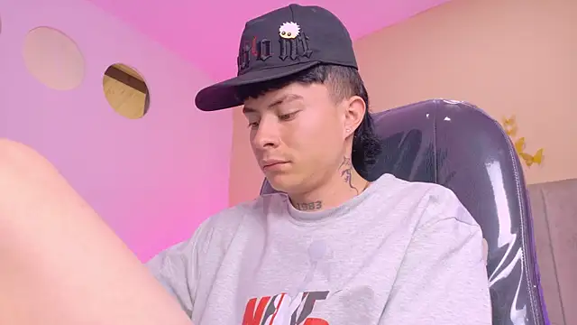 Nascary_Foxn Live XXX chat