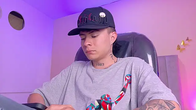 Nascary_Fox Webcam-Show