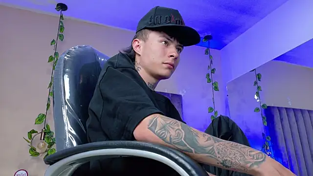 Chatroom XXX en direct de Nascary_Fox