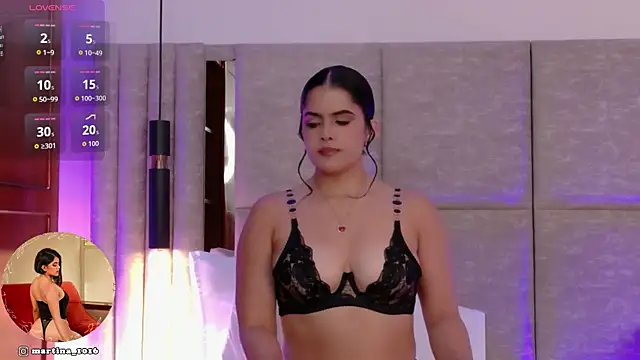 Martina-Roberts- Chat XXX in diretta