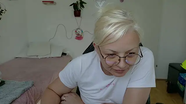 Linsy_KimのライブXXXチャット