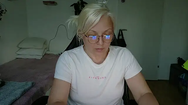 Chat XXX en directo de Linsy_Kim