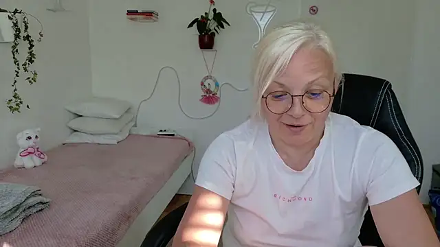 Živý XXX chat Linsy_Kim
