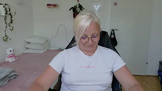 Linsy_Kim: δωμάτιο απευθείας συνομιλίας