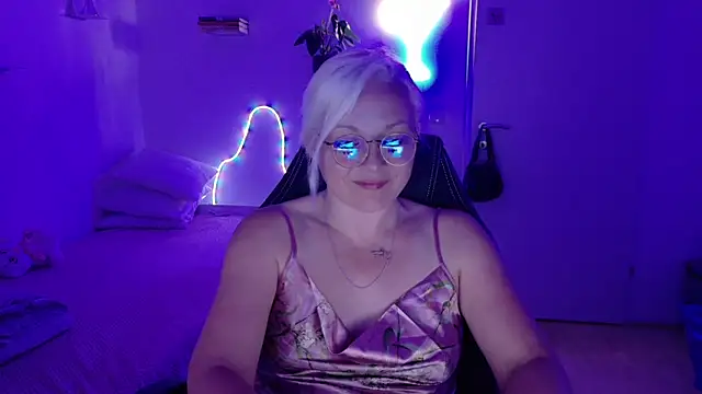 Chat +18 de Linsy_Kim ao vivo