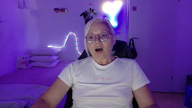 Živý XXX chat Linsy_Kim