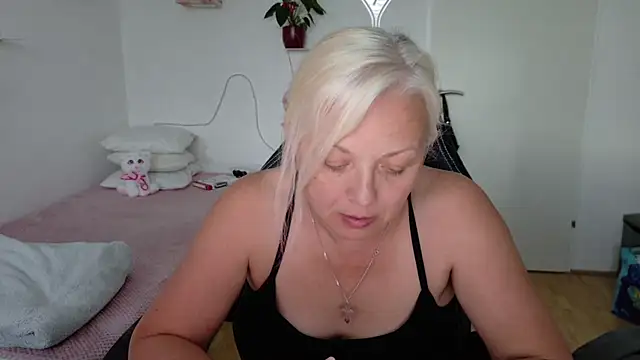 Chat XXX en directo de Linsy_Kim
