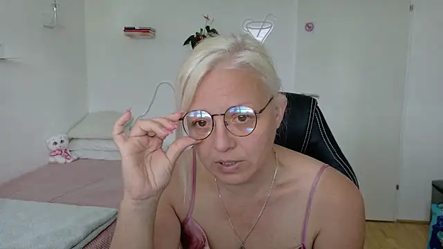 Linsy_Kim Live XXX-chat